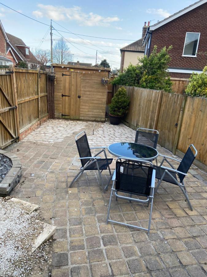 Cosy Cottage Great Bentley Near Station And Shops Extérieur photo
