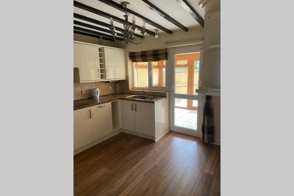 Cosy Cottage Great Bentley Near Station And Shops Extérieur photo